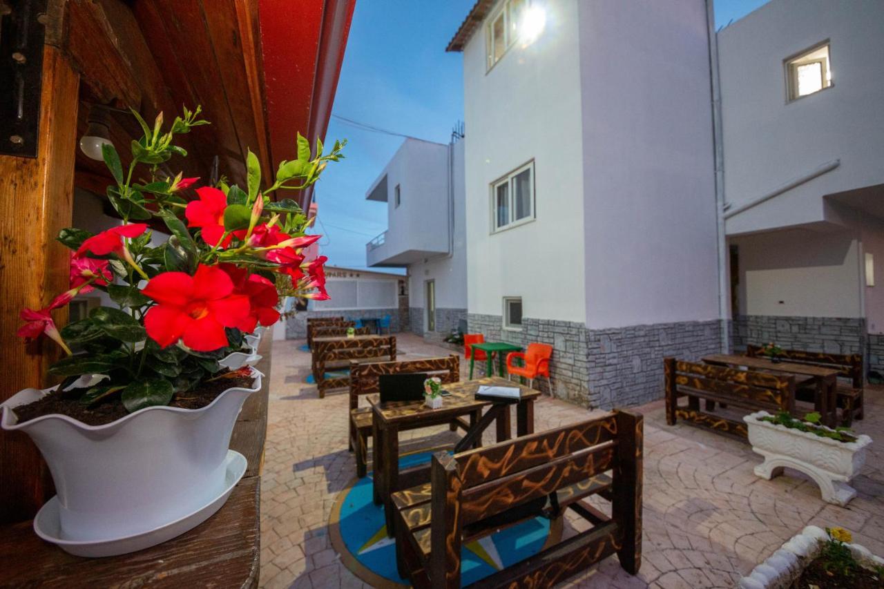 Vila Era Ksamil Luaran gambar