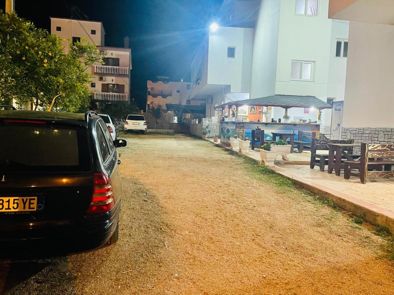 Vila Era Ksamil Luaran gambar