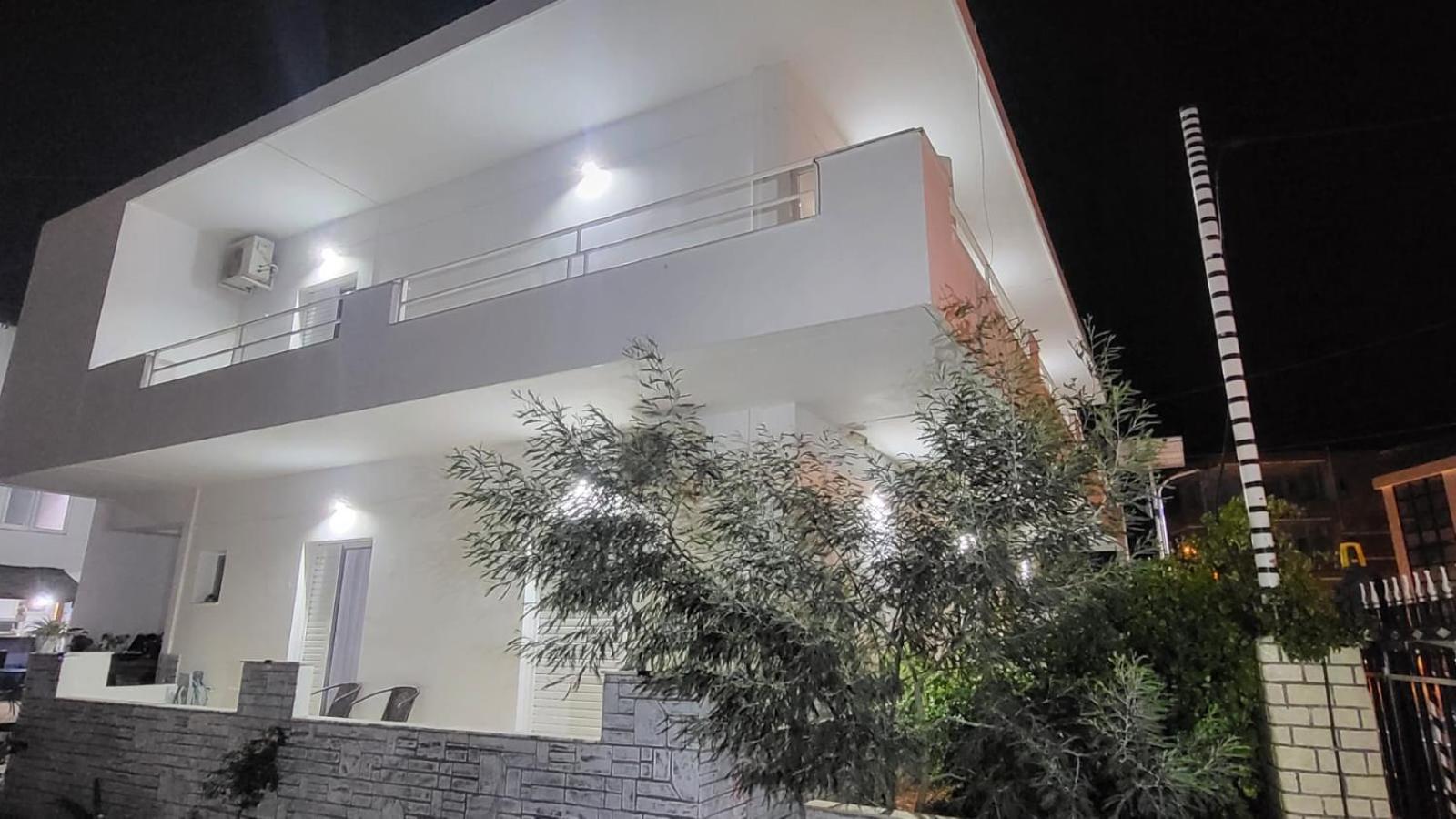 Vila Era Ksamil Luaran gambar